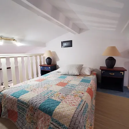 Avec Mezzanine En Bord De